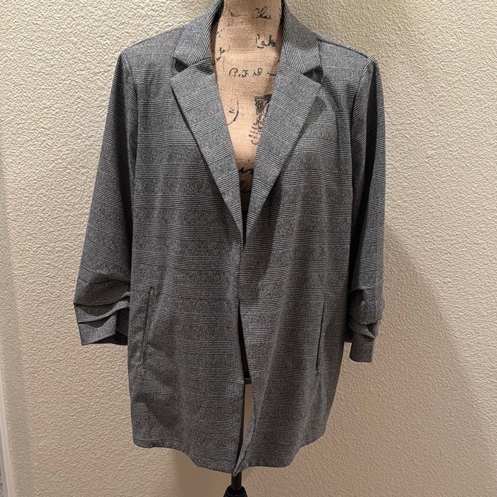 Women’s Houndstooth Plus Size 1X Grey Blazer